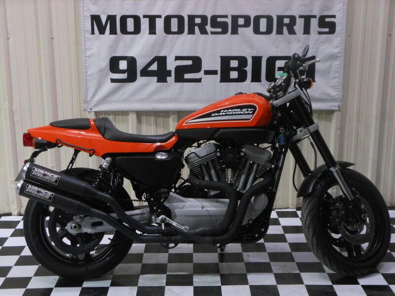 Red Harley-davidson®
